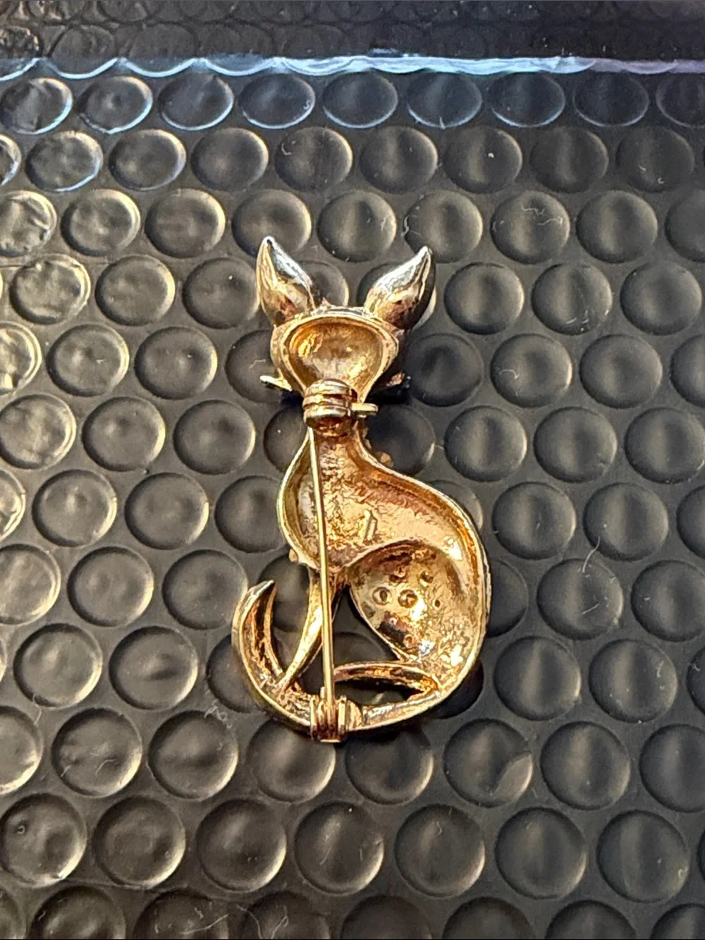 Cottagecore Kitsch Gold Tone Embellished Sitting Cat